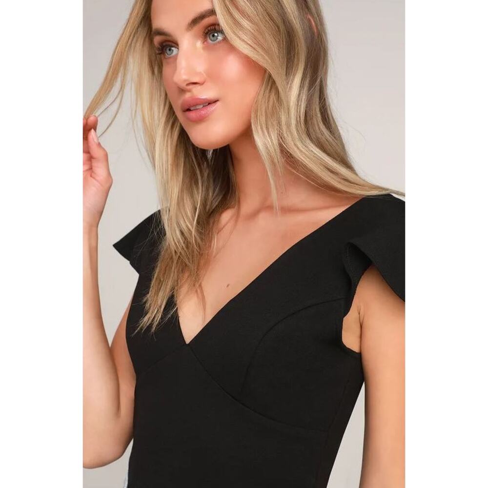 Lulus Linzee Ruffle Stetch Fitted Crop Top Black Womens Size Small - Picture 2 of 13